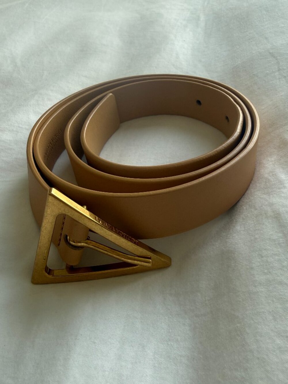 Bottega Veneta Triangle Buckle Belt Tan Camel Leather Gold Hardware Size 70 w/ D